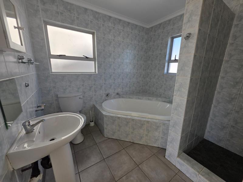 2 Bedroom Property for Sale in Sunninghill Gauteng