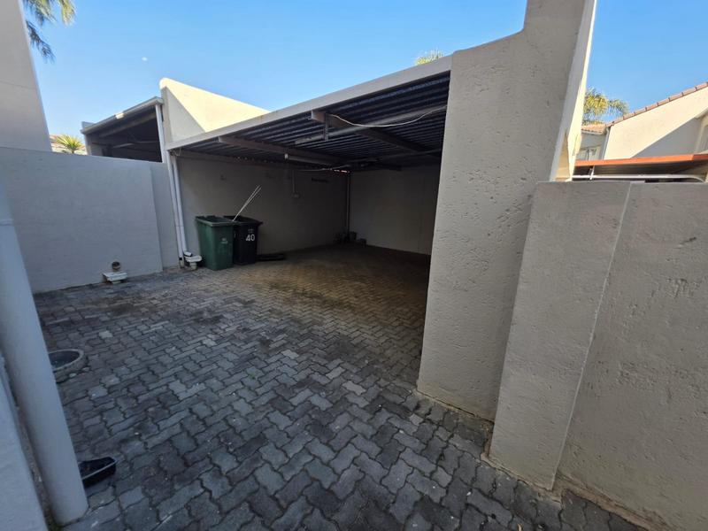 2 Bedroom Property for Sale in Sunninghill Gauteng