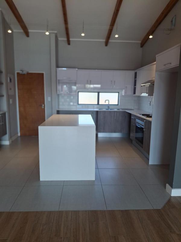 To Let 2 Bedroom Property for Rent in Linden Gauteng