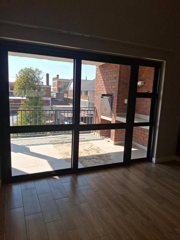 To Let 2 Bedroom Property for Rent in Linden Gauteng