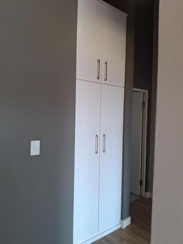 To Let 2 Bedroom Property for Rent in Linden Gauteng