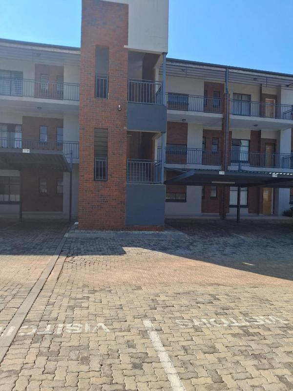To Let 2 Bedroom Property for Rent in Linden Gauteng