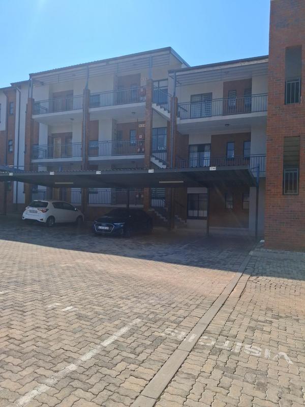 To Let 2 Bedroom Property for Rent in Linden Gauteng