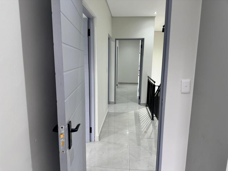 To Let 3 Bedroom Property for Rent in Erasmia Gauteng