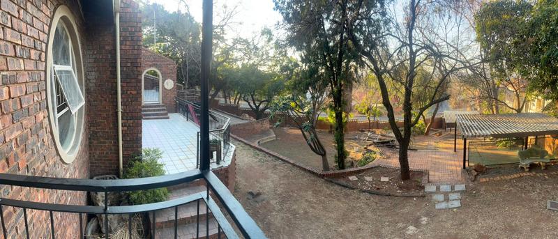 To Let 4 Bedroom Property for Rent in Florauna Gauteng