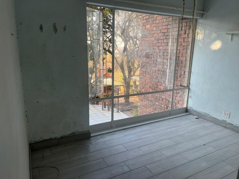 To Let 4 Bedroom Property for Rent in Florauna Gauteng