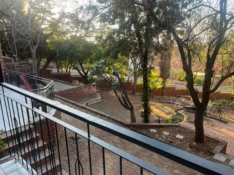 To Let 4 Bedroom Property for Rent in Florauna Gauteng