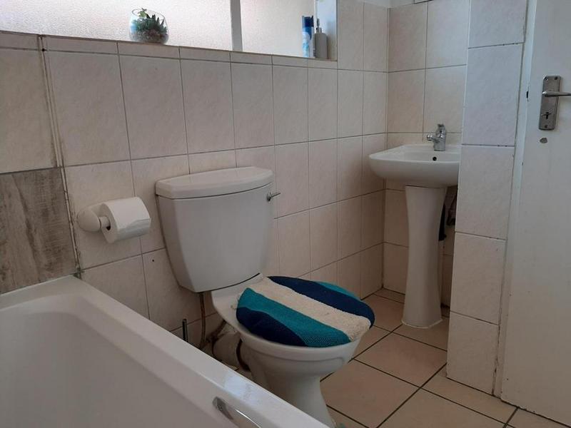 To Let 2 Bedroom Property for Rent in Edleen Gauteng