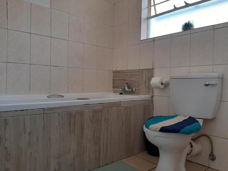 To Let 2 Bedroom Property for Rent in Edleen Gauteng