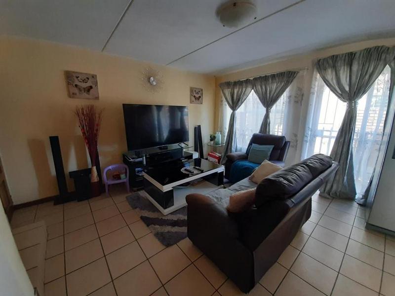 To Let 2 Bedroom Property for Rent in Edleen Gauteng
