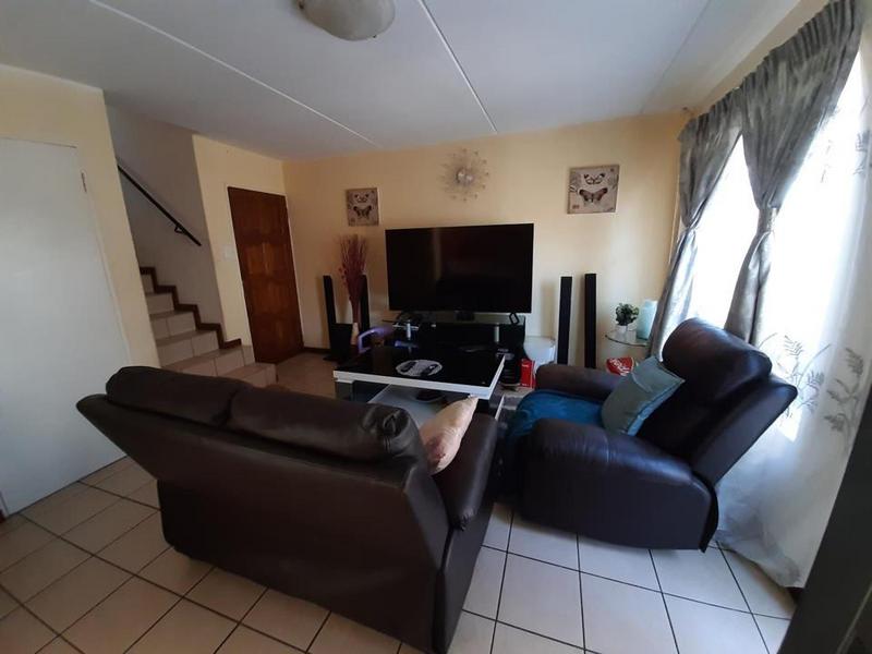 To Let 2 Bedroom Property for Rent in Edleen Gauteng