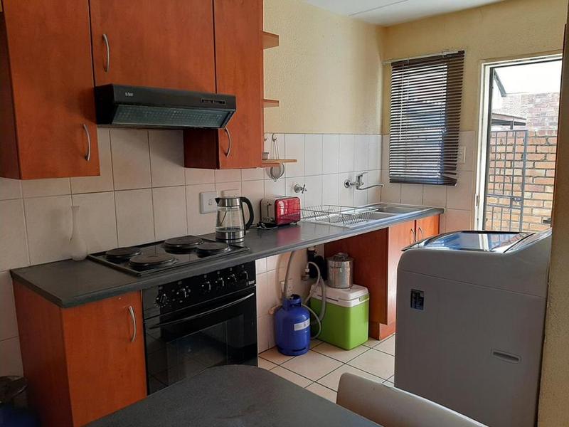 To Let 2 Bedroom Property for Rent in Edleen Gauteng