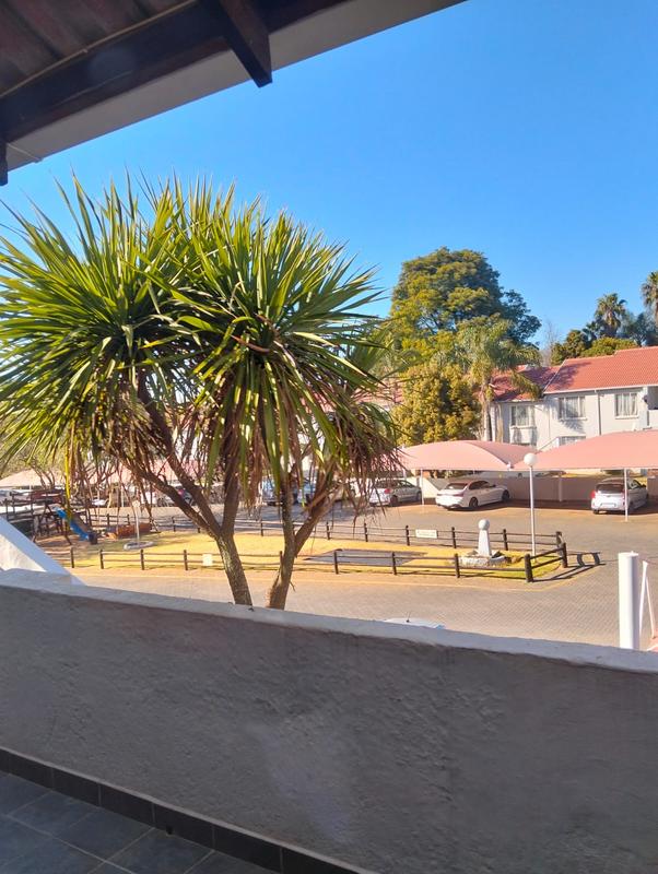 2 Bedroom Property for Sale in Glen Marais Gauteng