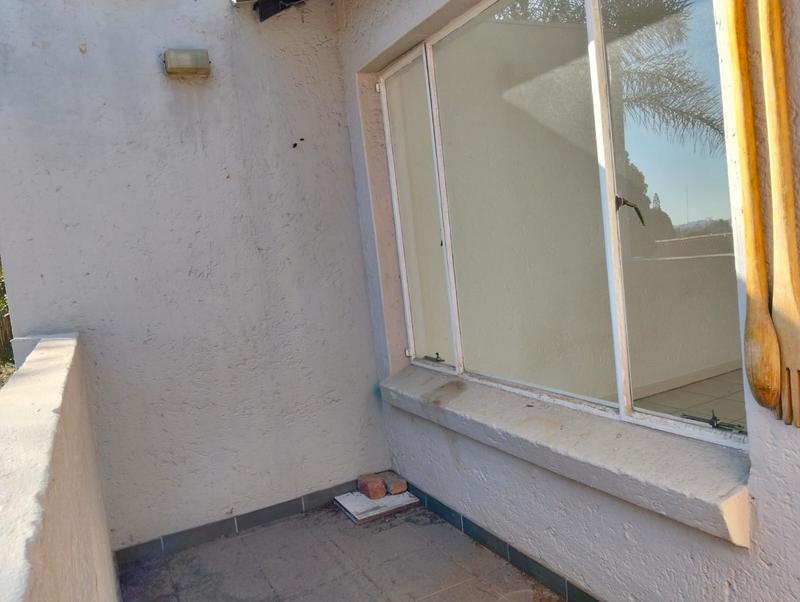 2 Bedroom Property for Sale in Glen Marais Gauteng