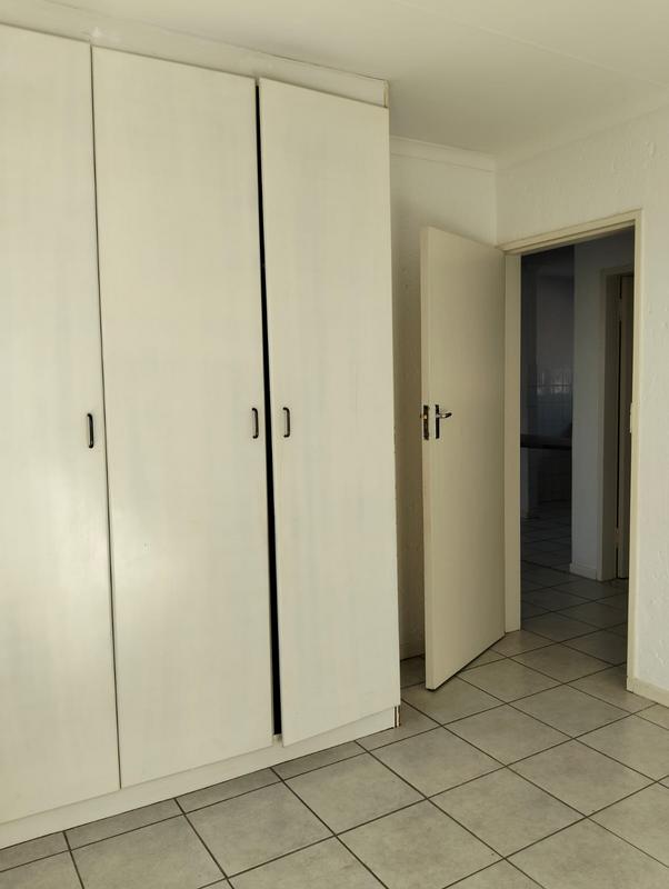 2 Bedroom Property for Sale in Glen Marais Gauteng