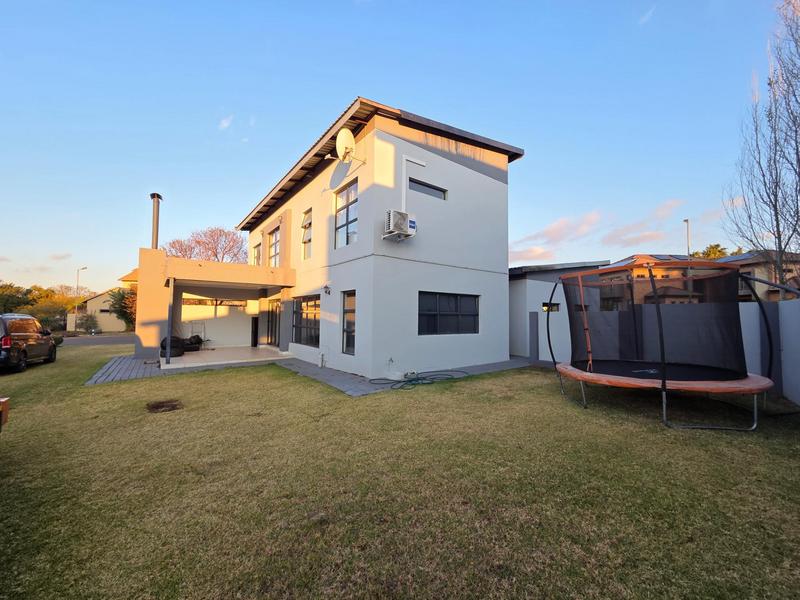 To Let 3 Bedroom Property for Rent in Stone Ridge Gauteng