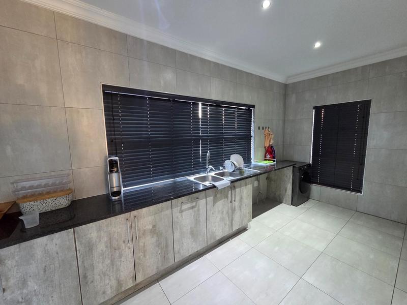 To Let 3 Bedroom Property for Rent in Stone Ridge Gauteng
