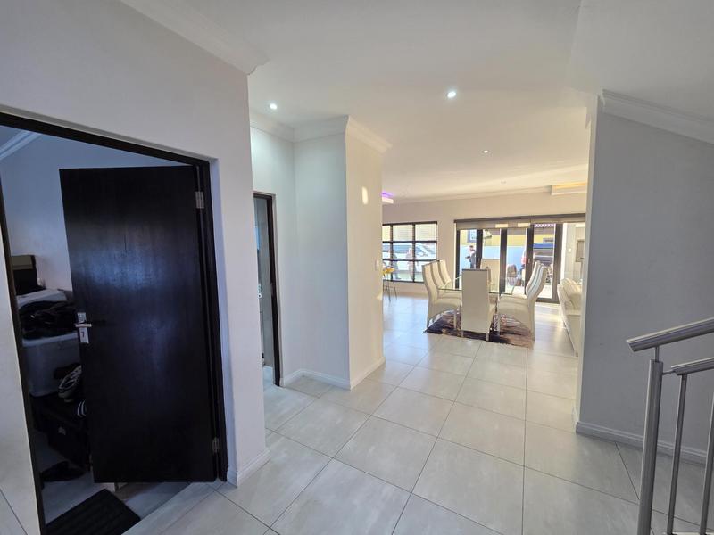 3 Bedroom Property for Sale in Stone Ridge Gauteng