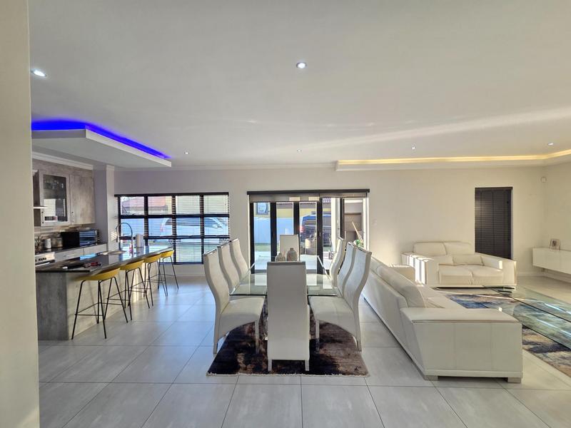 3 Bedroom Property for Sale in Stone Ridge Gauteng