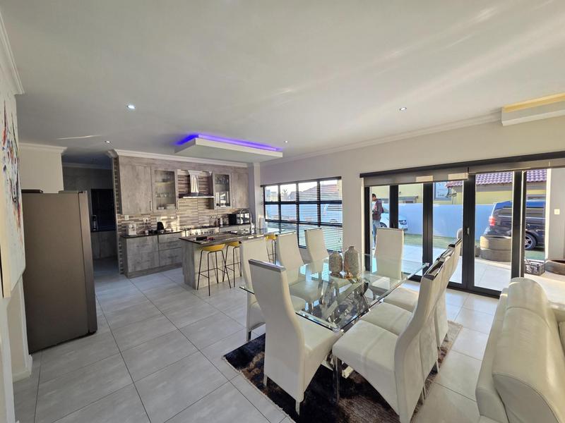 3 Bedroom Property for Sale in Stone Ridge Gauteng