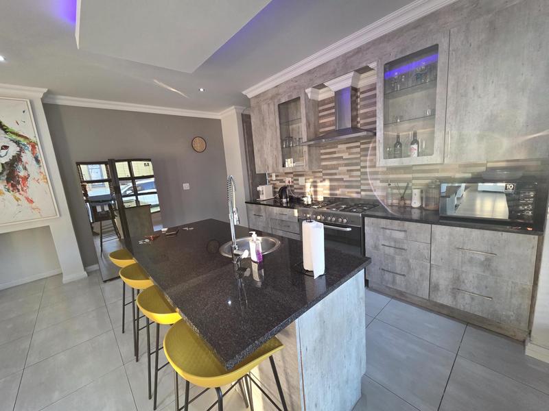 3 Bedroom Property for Sale in Stone Ridge Gauteng