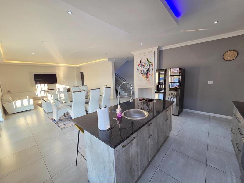 3 Bedroom Property for Sale in Stone Ridge Gauteng
