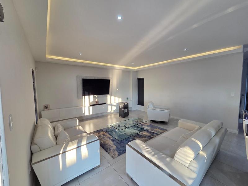 3 Bedroom Property for Sale in Stone Ridge Gauteng