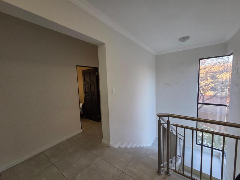 3 Bedroom Property for Sale in Stone Ridge Gauteng