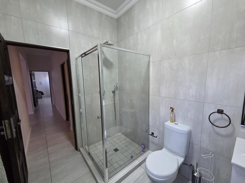 3 Bedroom Property for Sale in Stone Ridge Gauteng