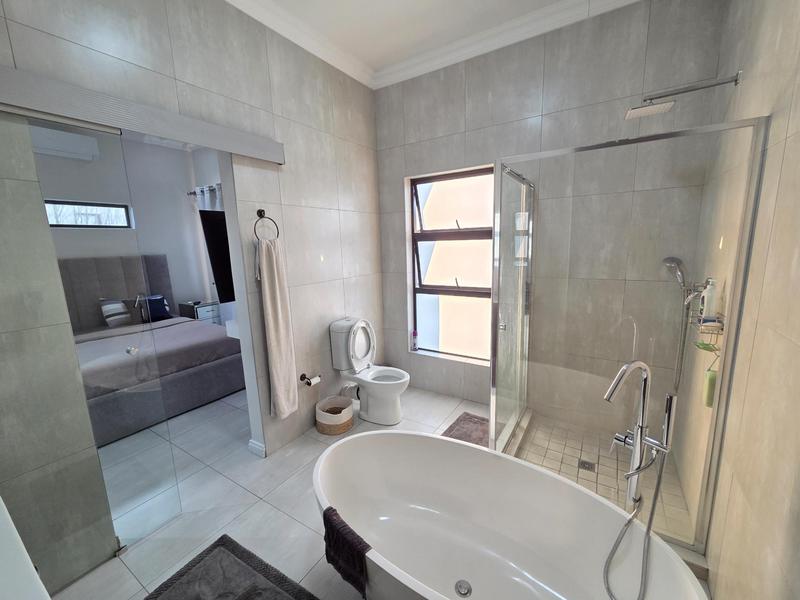 3 Bedroom Property for Sale in Stone Ridge Gauteng