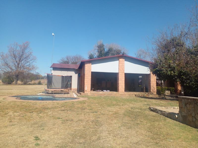 3 Bedroom Property for Sale in Monavoni Gauteng