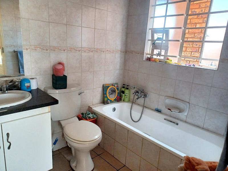 3 Bedroom Property for Sale in Annlin Gauteng