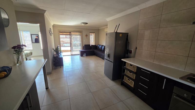 2 Bedroom Property for Sale in Doornpoort Gauteng