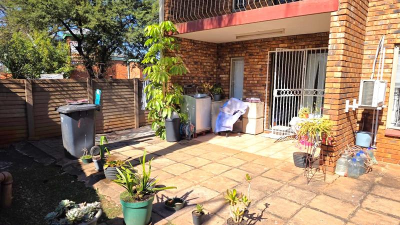 2 Bedroom Property for Sale in Doornpoort Gauteng