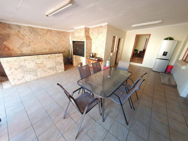 4 Bedroom Property for Sale in Florauna Gauteng