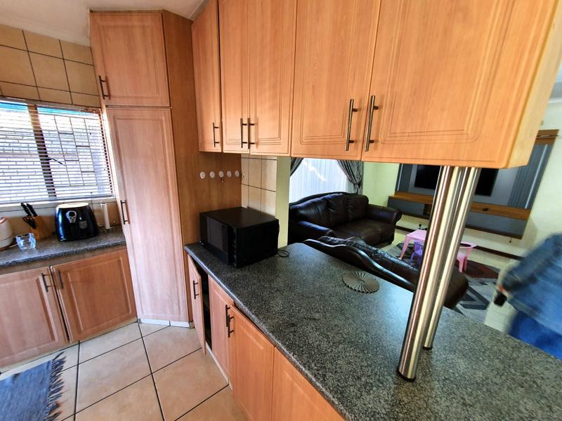 4 Bedroom Property for Sale in Florauna Gauteng