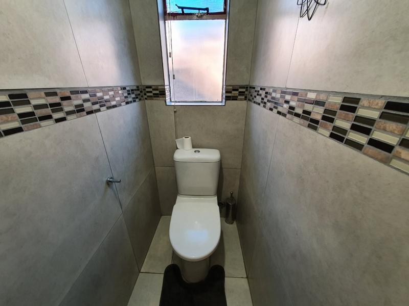 4 Bedroom Property for Sale in Florauna Gauteng