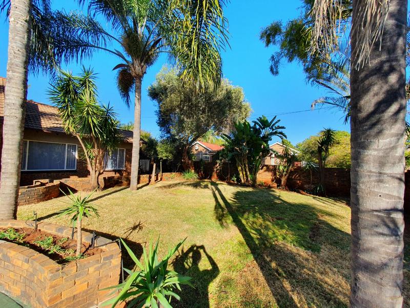 4 Bedroom Property for Sale in Theresa Park Gauteng