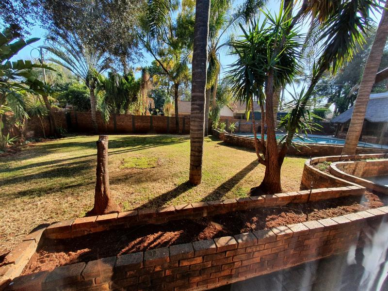 4 Bedroom Property for Sale in Theresa Park Gauteng