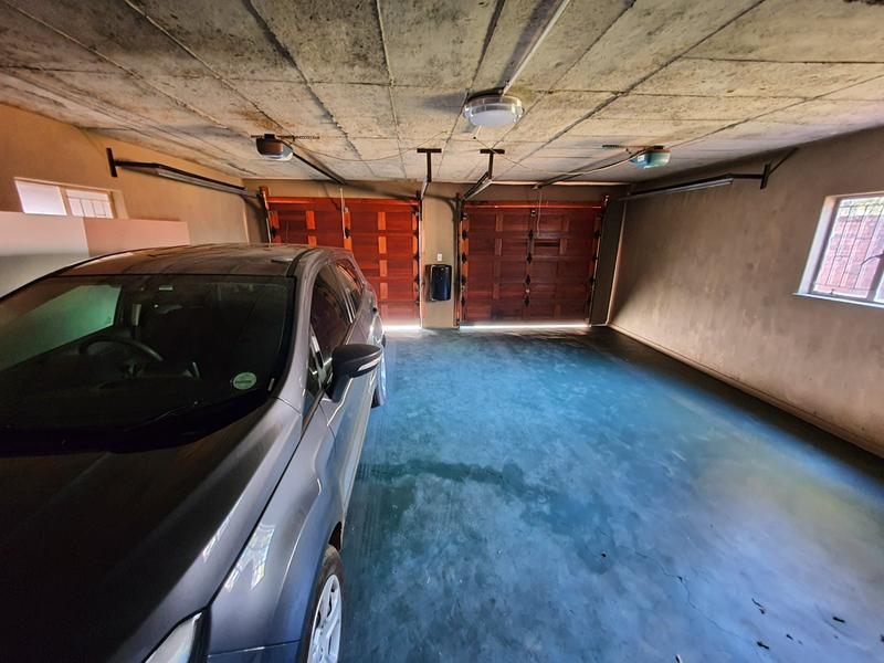 4 Bedroom Property for Sale in Theresa Park Gauteng