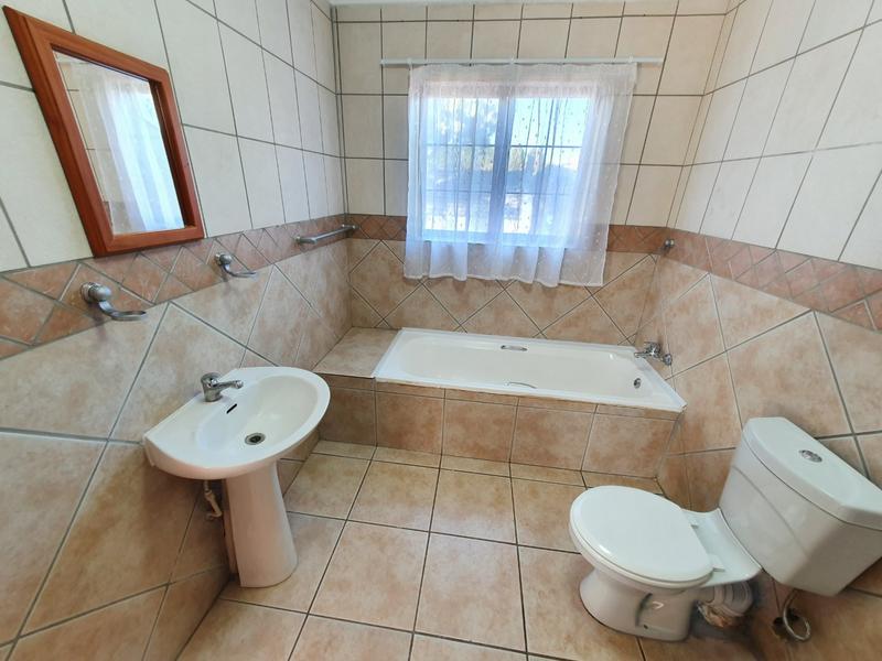 4 Bedroom Property for Sale in Theresa Park Gauteng
