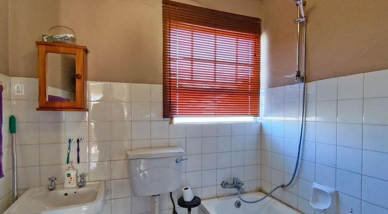 1 Bedroom Property for Sale in Ravenswood Gauteng