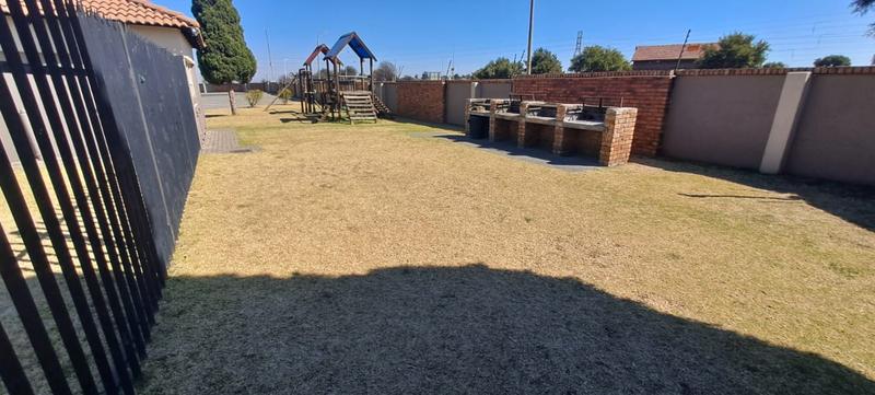 2 Bedroom Property for Sale in Van Dyk Park Gauteng