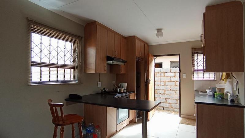 2 Bedroom Property for Sale in Windmill Park Gauteng
