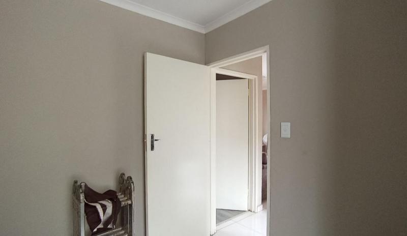 2 Bedroom Property for Sale in Windmill Park Gauteng