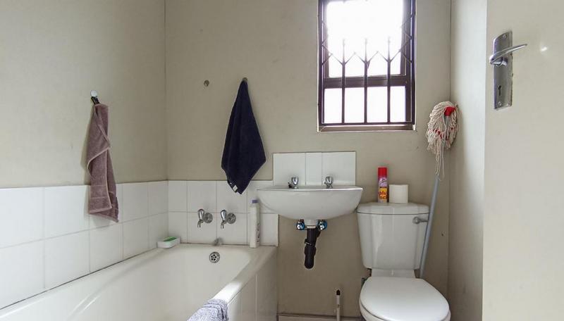2 Bedroom Property for Sale in Windmill Park Gauteng