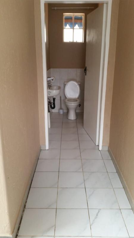 To Let 4 Bedroom Property for Rent in Bramley Gauteng