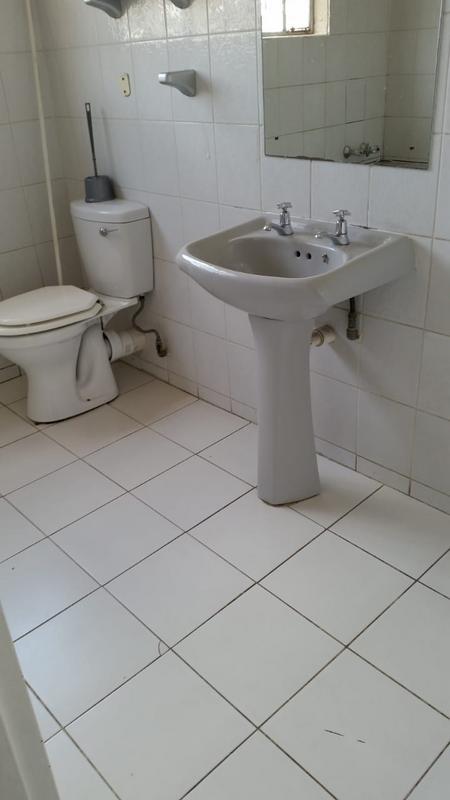To Let 4 Bedroom Property for Rent in Bramley Gauteng