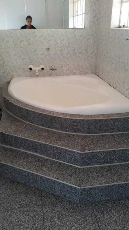 To Let 4 Bedroom Property for Rent in Bramley Gauteng