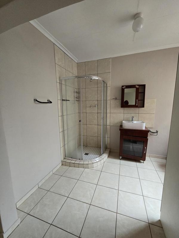 To Let 1 Bedroom Property for Rent in Cyrildene Gauteng